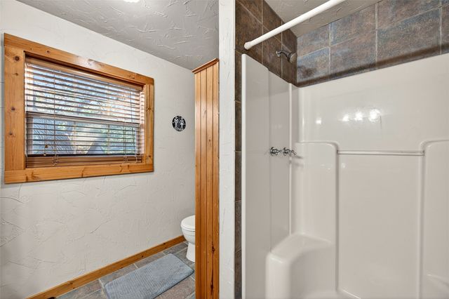 100 Bluebonnet Circle, Denison, TX 75020