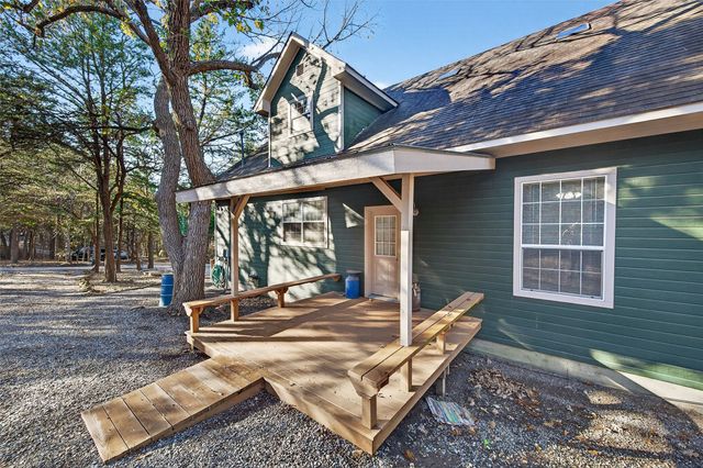 100 Bluebonnet Circle, Denison, TX 75020