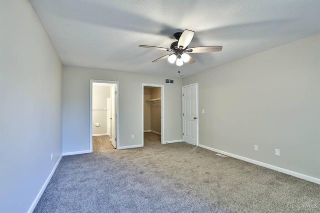 3238 Village Drive, Fairfield, OH 45014