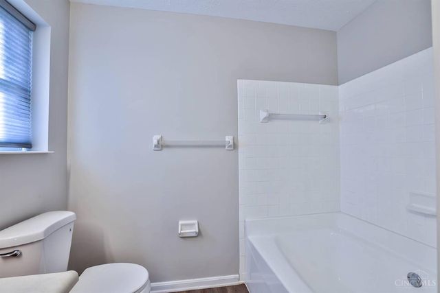 3238 Village Drive, Fairfield, OH 45014