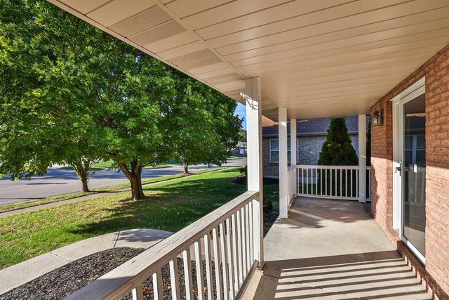 3238 Village Drive, Fairfield, OH 45014