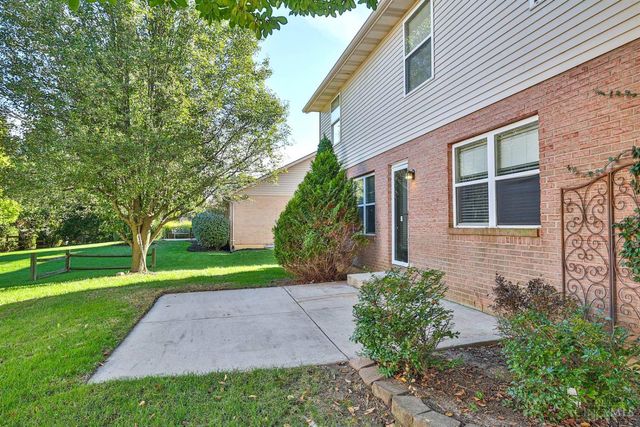 3238 Village Drive, Fairfield, OH 45014