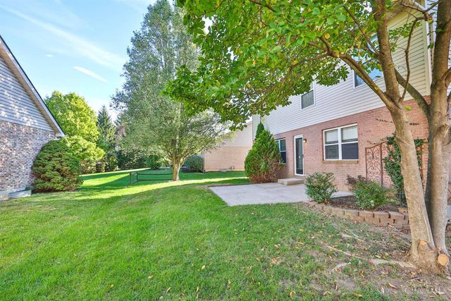 3238 Village Drive, Fairfield, OH 45014