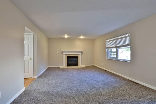 3238 Village Drive, Fairfield, OH 45014