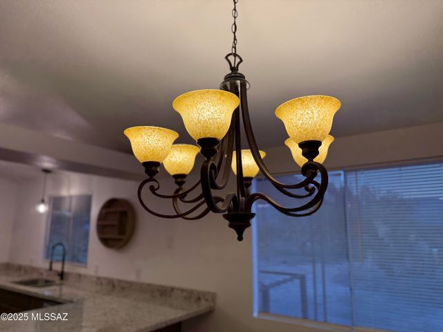 13625 E Crazy Horse Trail, Vail, AZ 85641