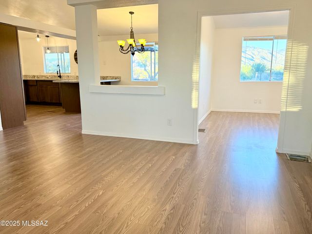 13625 E Crazy Horse Trail, Vail, AZ 85641