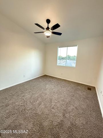 13625 E Crazy Horse Trail, Vail, AZ 85641