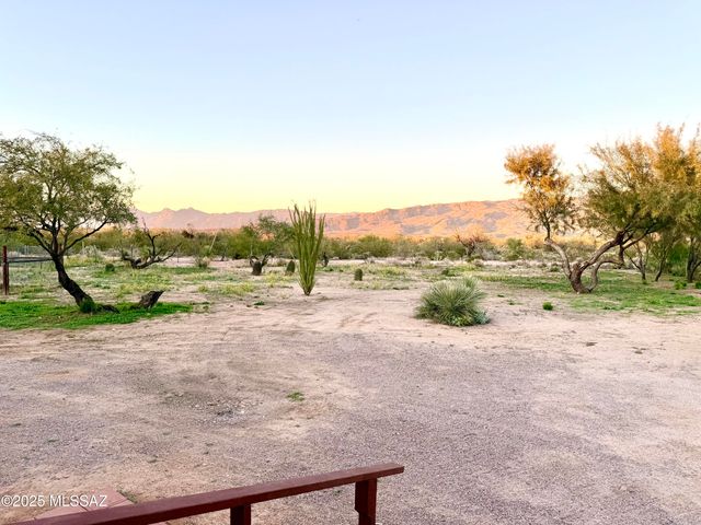 13625 E Crazy Horse Trail, Vail, AZ 85641