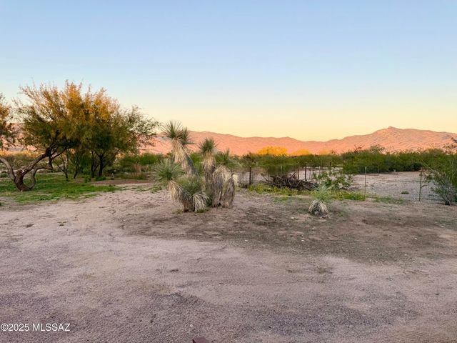 13625 E Crazy Horse Trail, Vail, AZ 85641