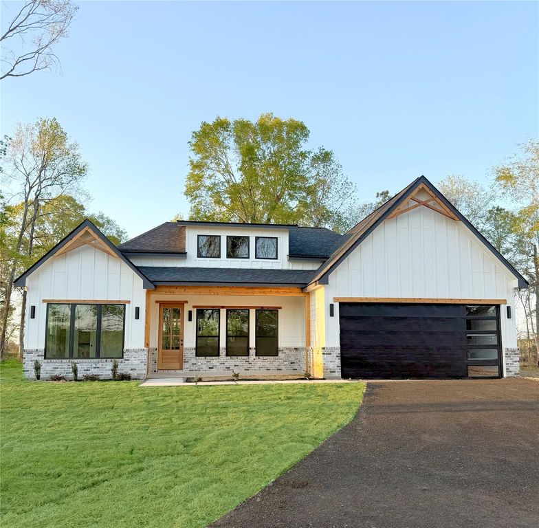 1061 Denson Allen Rd, Coldspring, TX 77331