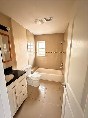 2618 Hill Avenue, Dickinson, TX 77539