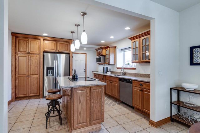 345 Kensington Drive, Madison, WI 53704