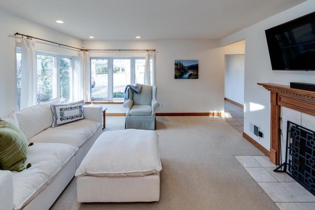 345 Kensington Drive, Madison, WI 53704