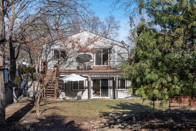 345 Kensington Drive, Madison, WI 53704