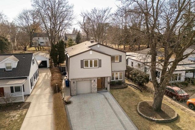 345 Kensington Drive, Madison, WI 53704