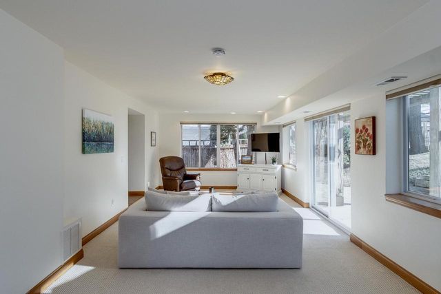 345 Kensington Drive, Madison, WI 53704