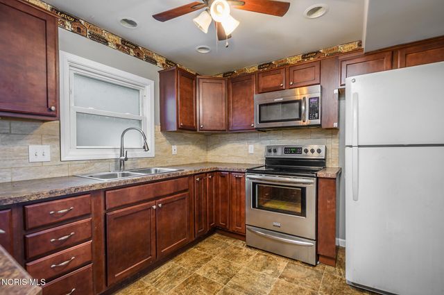 5435 Douglas Road, Toledo, OH 43613