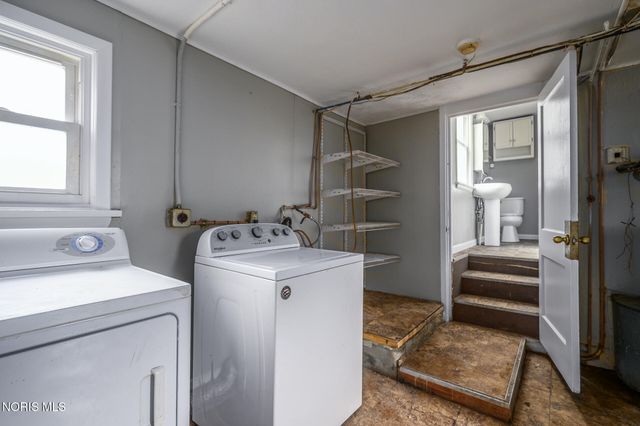 5435 Douglas Road, Toledo, OH 43613