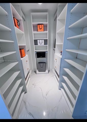 2502 NW 48th St, Tamarac, FL 33309