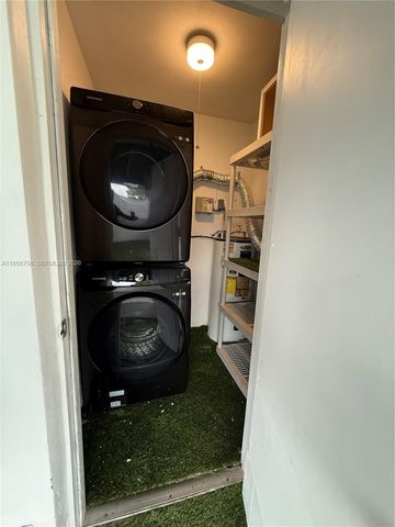 2502 NW 48th St, Tamarac, FL 33309