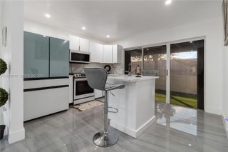 2502 NW 48th St, Tamarac, FL 33309