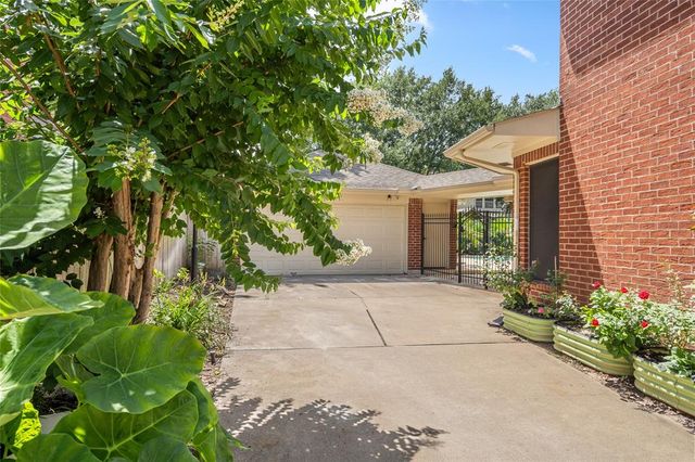 7943 Scenic Canyon Lane, Houston, TX 77095