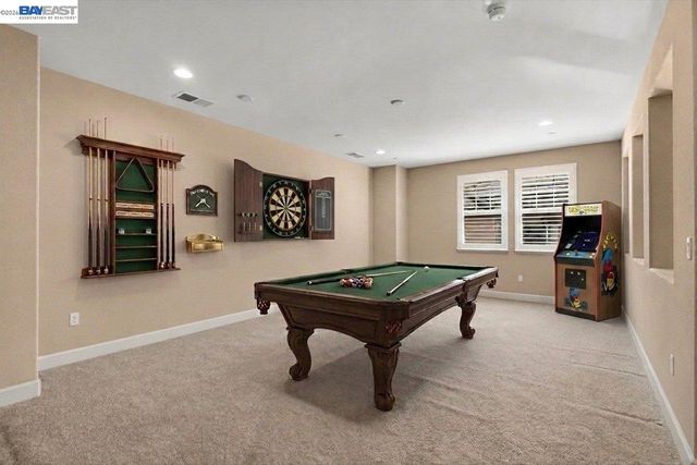 2560 Calabria Ct, Dublin, CA 94568