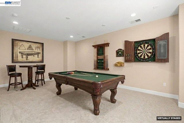2560 Calabria Ct, Dublin, CA 94568