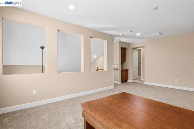 2560 Calabria Ct, Dublin, CA 94568
