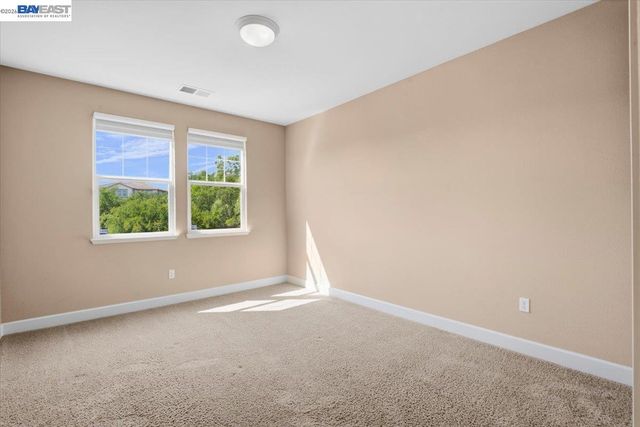 2560 Calabria Ct, Dublin, CA 94568