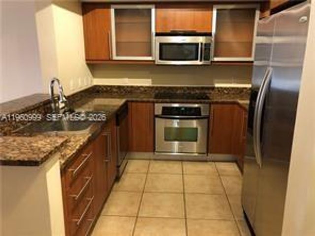 888 S Douglas Rd 1103, Coral Gables, FL 33134