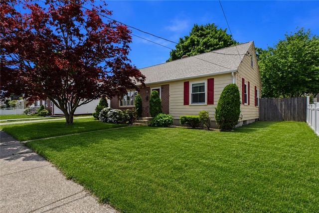 85 2nd Street, Pawtucket, RI 02861