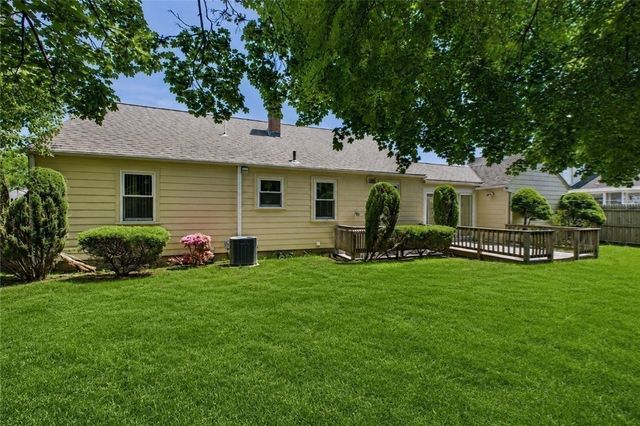 85 2nd Street, Pawtucket, RI 02861