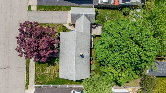 85 2nd Street, Pawtucket, RI 02861