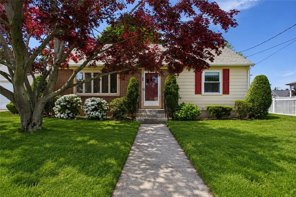 85 2nd Street, Pawtucket, RI 02861