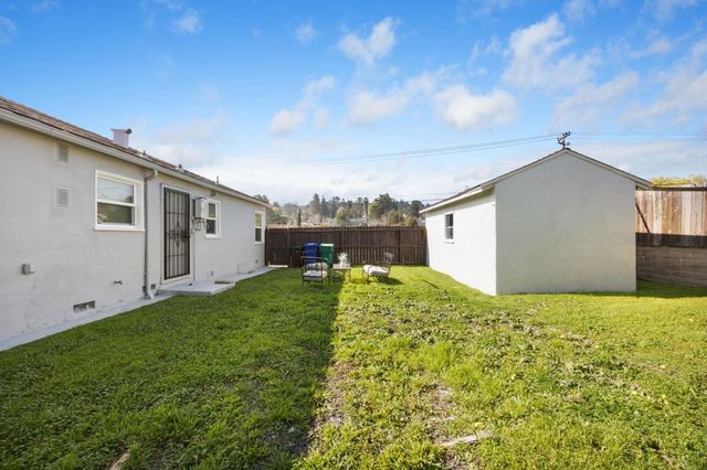 4103 4103 Dickson Ct., Oakland, CA 94605