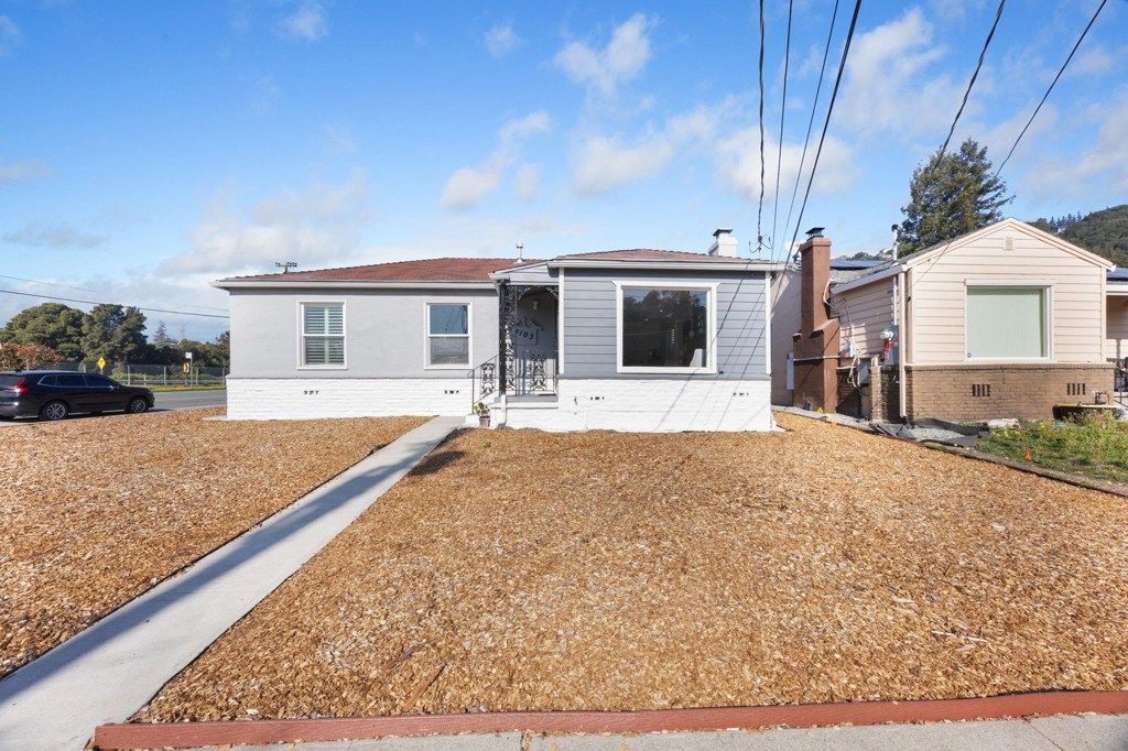 4103 4103 Dickson Ct., Oakland, CA 94605