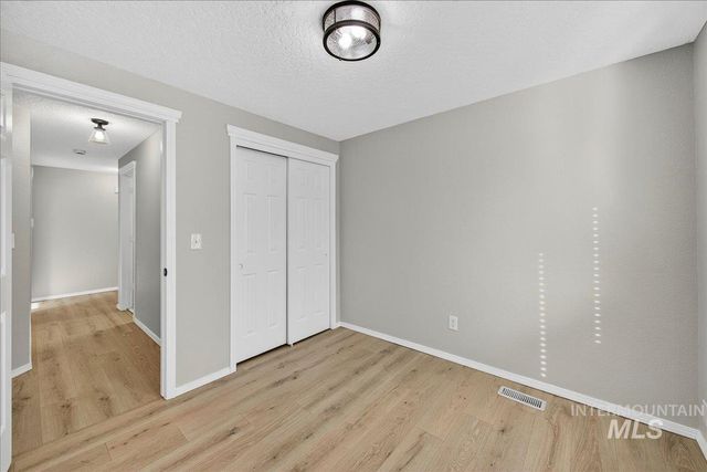 94 S Beechwood Drive, Nampa, ID 83651