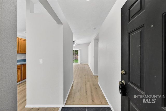 94 S Beechwood Drive, Nampa, ID 83651