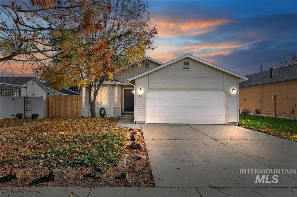 94 S Beechwood Drive, Nampa, ID 83651