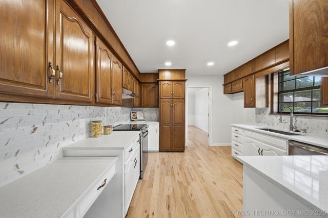6216 S 73rd East Avenue, Tulsa, OK 74133