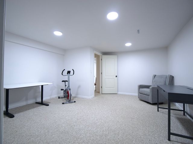 6706 Pondview Drive, Tinley Park, IL 60477