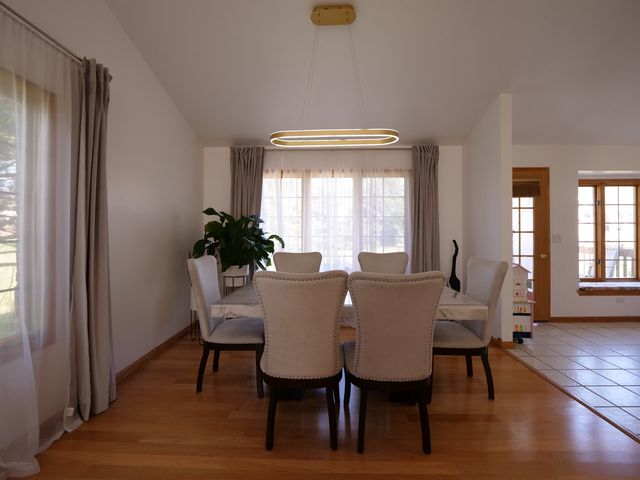 6706 Pondview Drive, Tinley Park, IL 60477