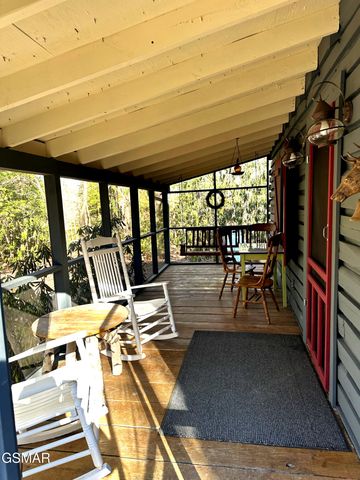 150 Cricket Hollow Way, Cosby, TN 37722