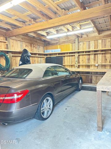 150 Cricket Hollow Way, Cosby, TN 37722