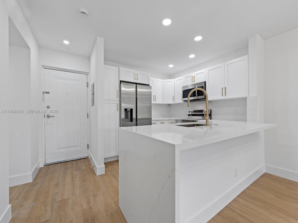 8101 Camino Real C-320, Miami, FL 33143