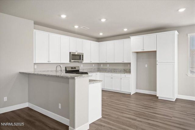 7090 Lemur Lndg Way, Sparks, NV 89436