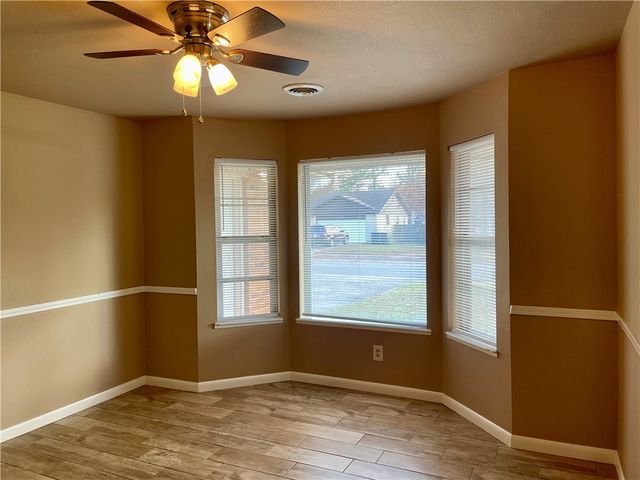 104 Annie Laurie Avenue, Springdale, AR 72764