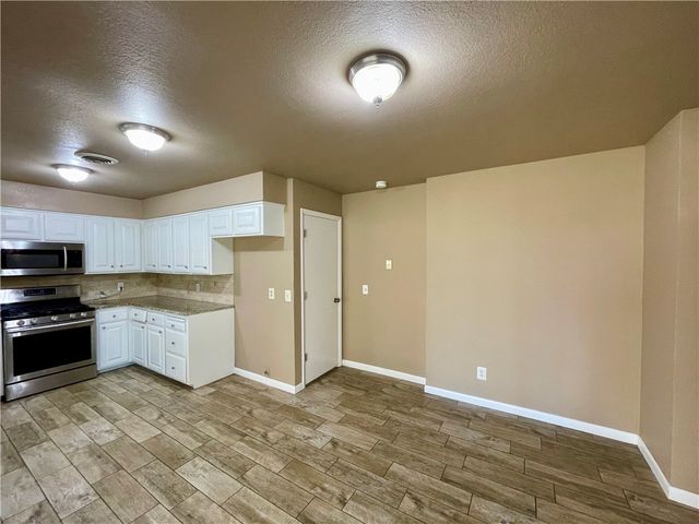 104 Annie Laurie Avenue, Springdale, AR 72764