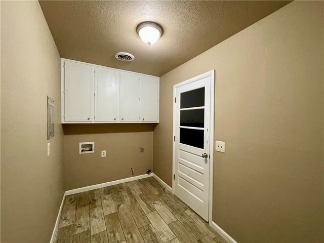 104 Annie Laurie Avenue, Springdale, AR 72764